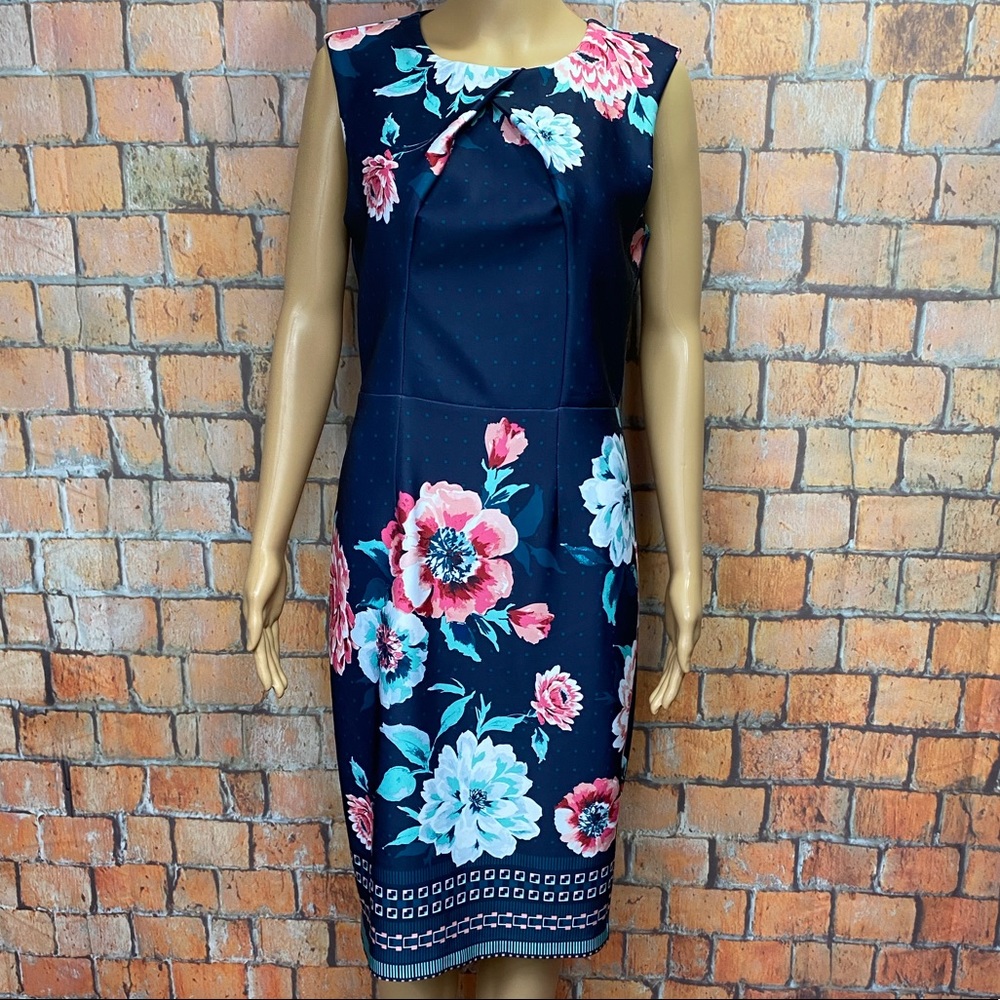 Newβ York & Company Floral Sheath Dress